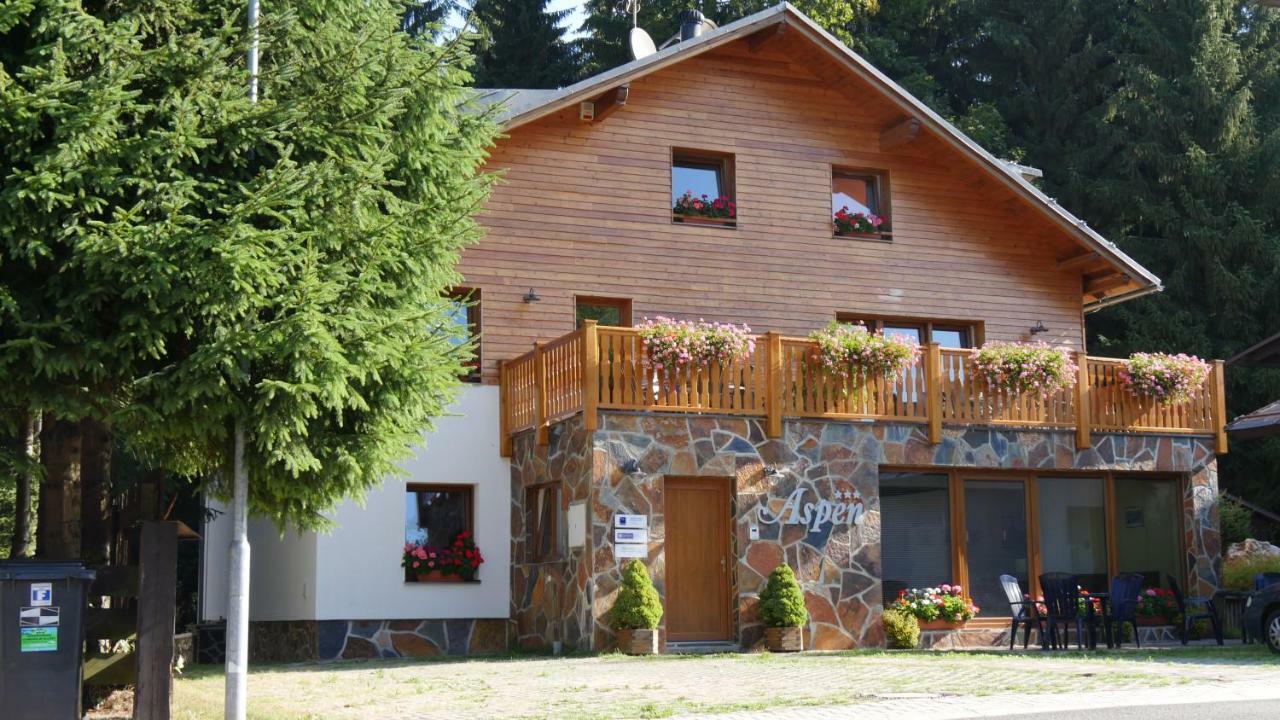 Pension Aspen Харачов Екстериор снимка