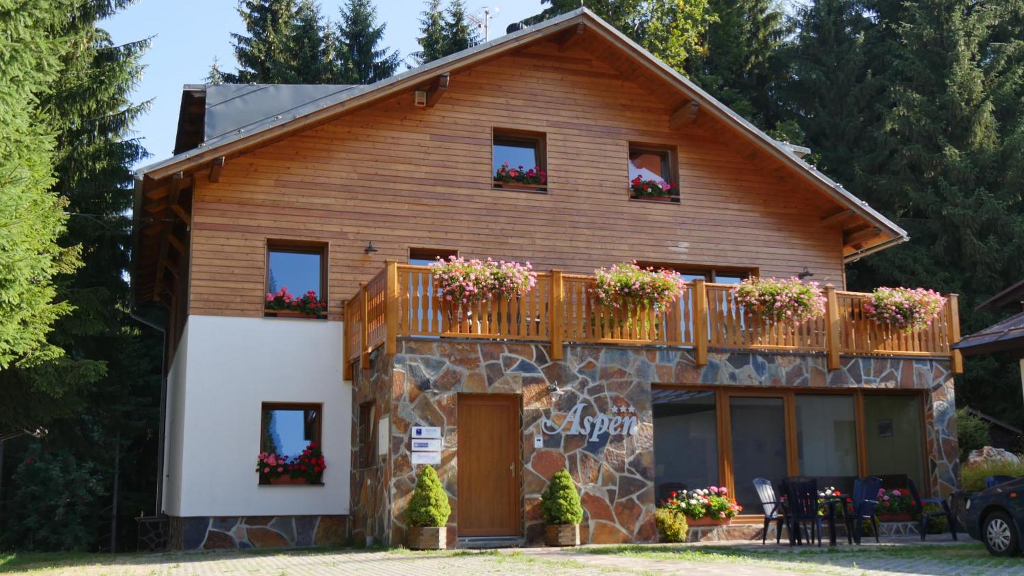Pension Aspen Харачов Екстериор снимка