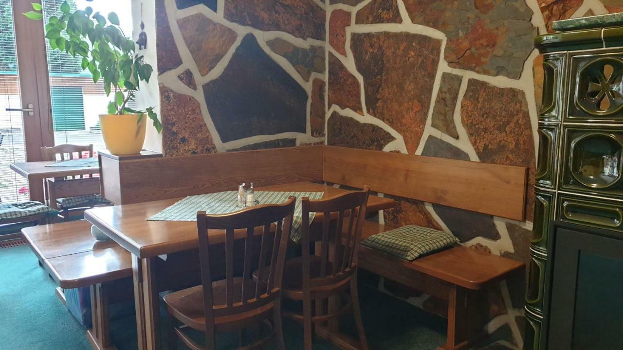 Pension Aspen Харачов Екстериор снимка